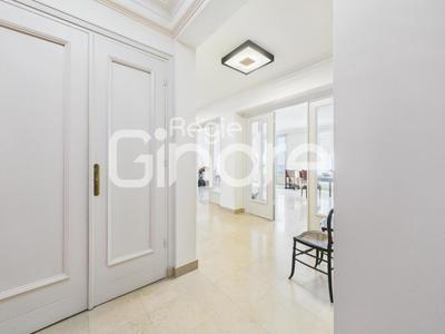 Appartement - 109 m² - 4 pièces