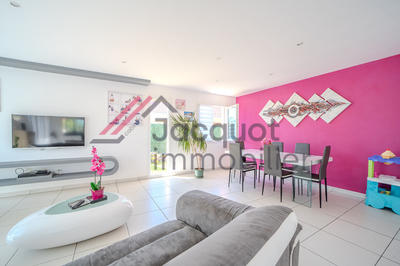 Maison - 109 m² - 4 pièces