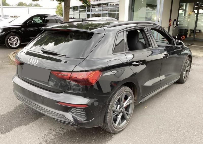 Audi A3 sportback 45 TFSIe s-Line 245 Hybride Rechargeable / Sieges Rs Cuir B&amp;O Siegses Elec Matrix Led Aff Tete Haute Camera de Recul