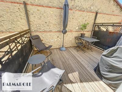 Appartement - 95 m² - 3 pièces