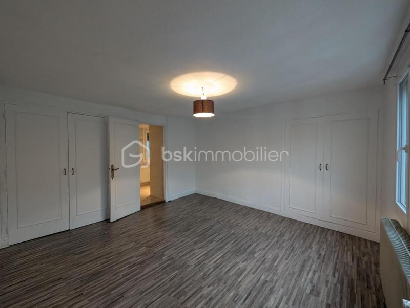 Local commercial - 129 m² - 5 pièces