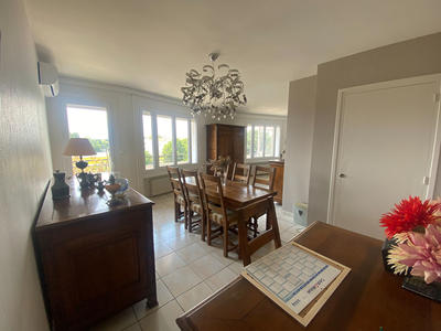 Appartement - 98 m² - 3 pièces