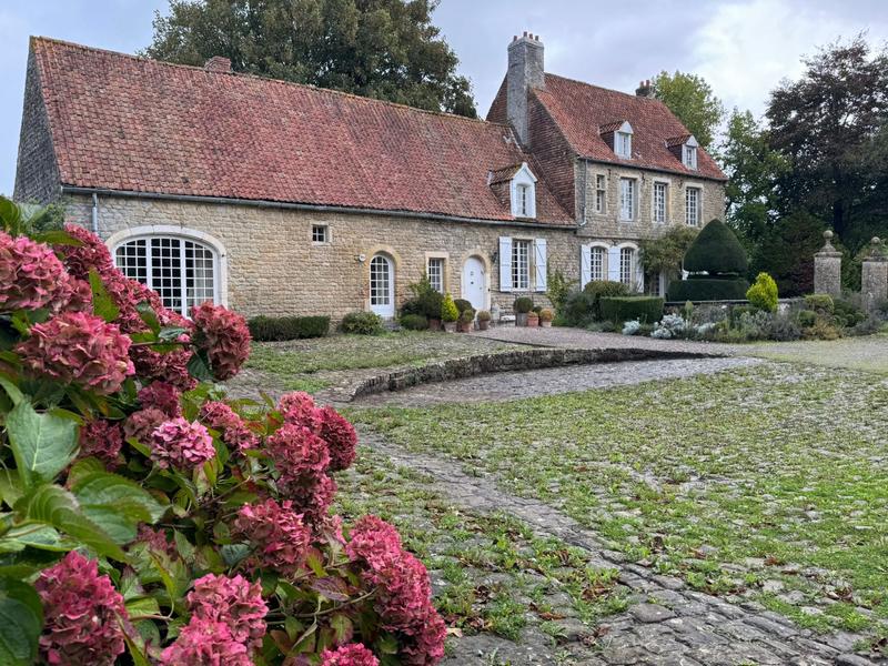 Maison - 259 m² - 6 pièces