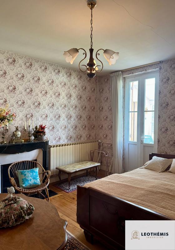 Maison ancienne - 165 m² - 8 pièces