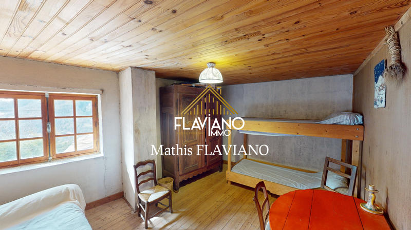 Maison - 179 m² - 8 pièces