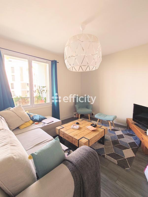 Appartement - 81 m² - 4 pièces