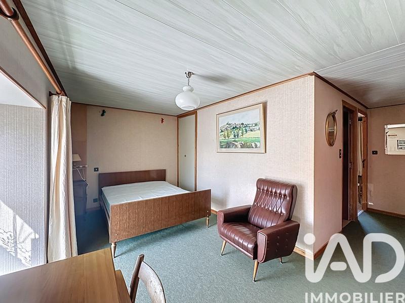 Maison - 199 m² - 9 pièces