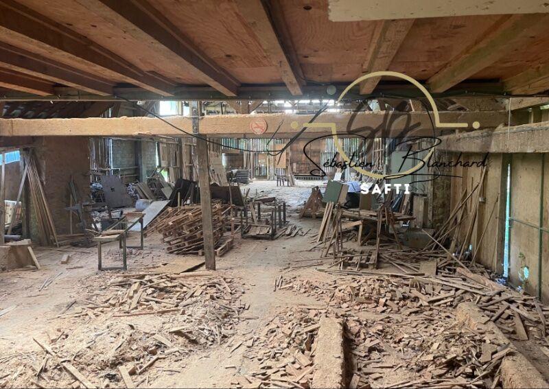 Immeuble - 1 495 m²