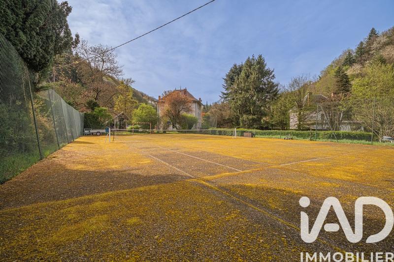 Maison - 231 m² - 10 pièces