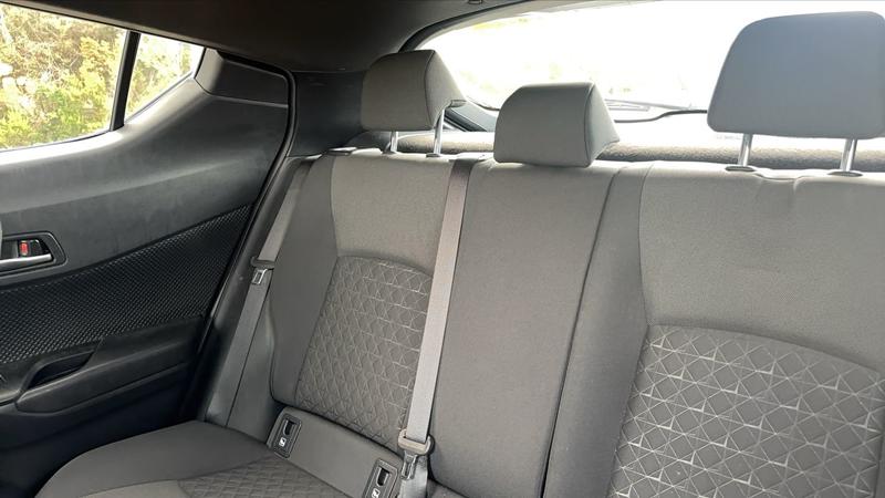 Toyota c-Hr 1.8 Vvt-i 122 Hybrid Cvt Édition - Automatique Entretien constructeur