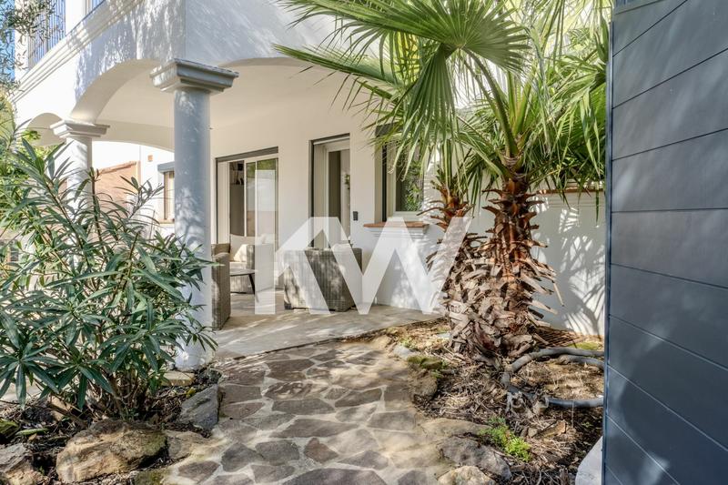 Villa - 180 m² - 8 pièces