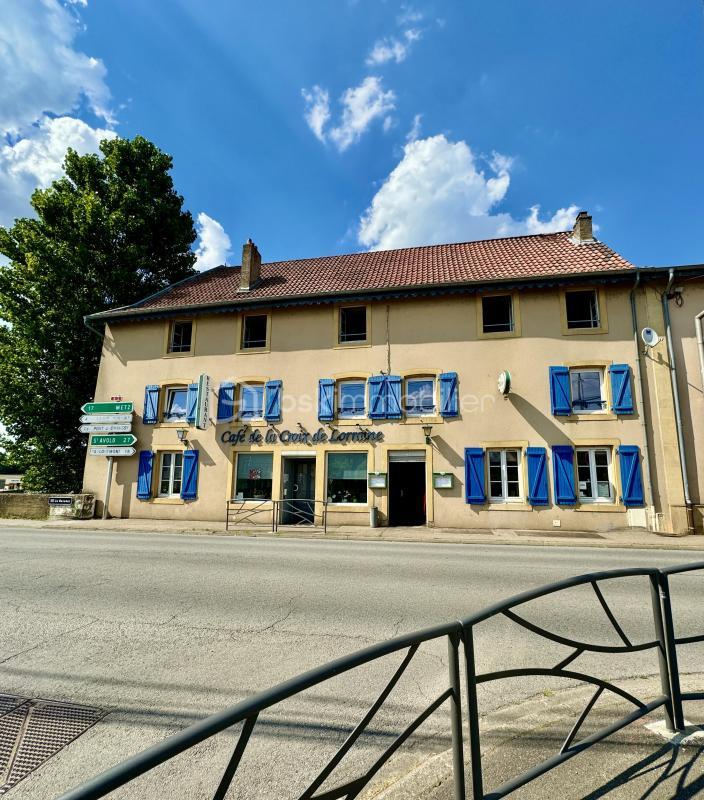 Immeuble - 285 m² - 15 pièces