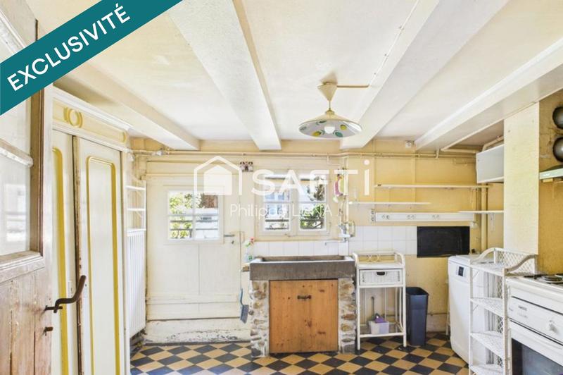 Maison - 200 m² - 7 pièces