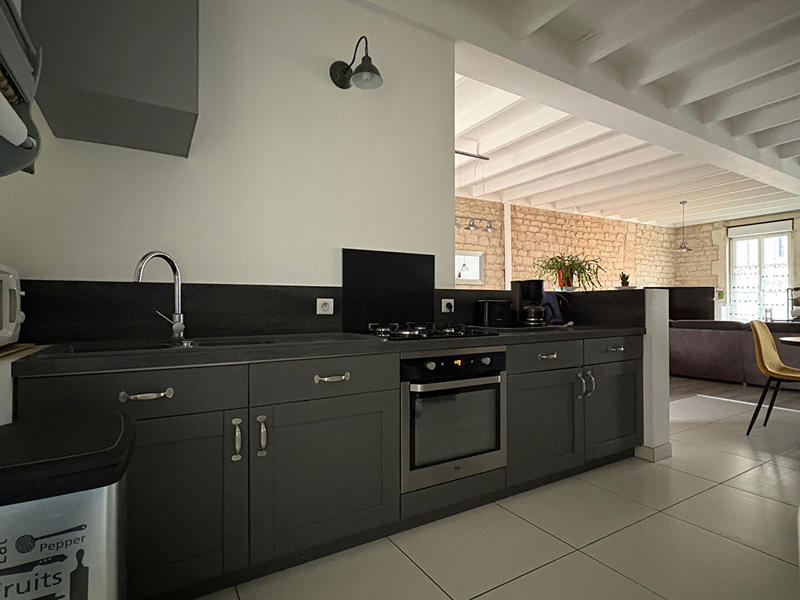 Maison - 147 m² - 5 pièces