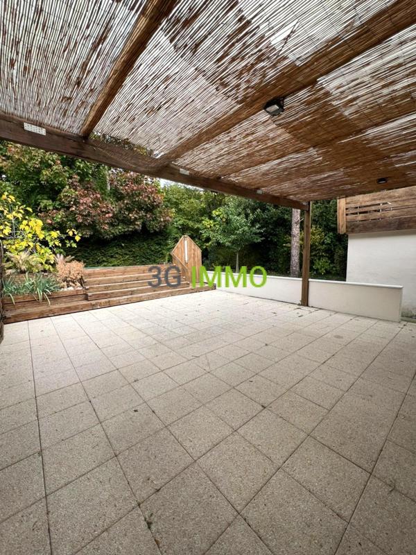 Maison ancienne - 229 m² - 8 pièces