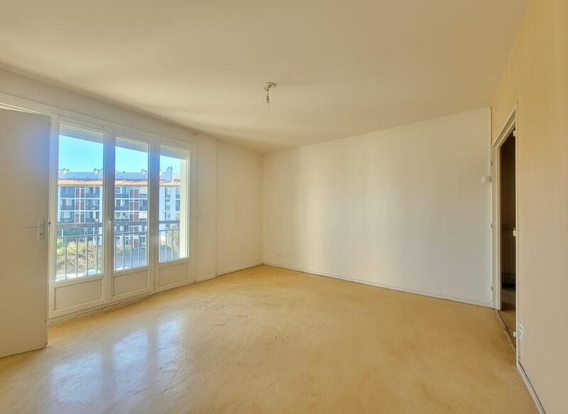 Appartement - 99 m² - 5 pièces