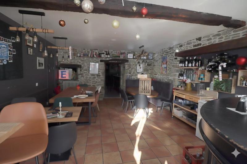 Immeuble - 153 m² - 5 pièces