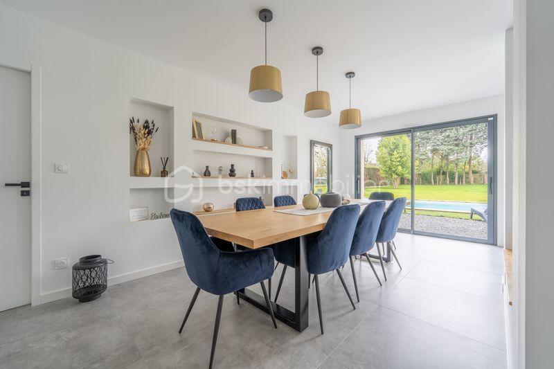 Maison - 293 m² - 7 pièces