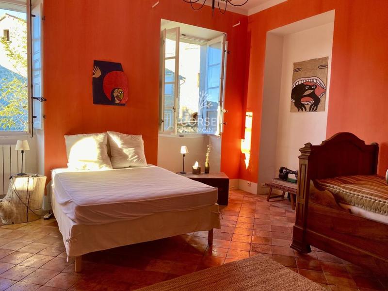 Maison de village - 314 m² - 6 pièces