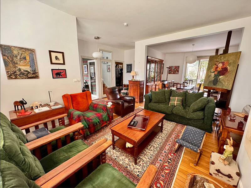 Maison - 171 m² - 7 pièces