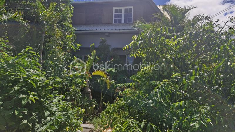 Maison - 188 m² - 8 pièces