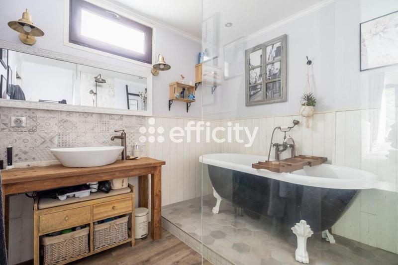 Maison - 165 m² - 5 pièces