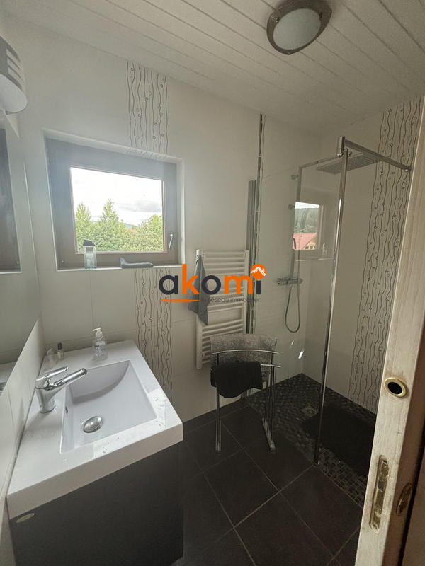 Maison traditionnelle - 145 m² - 7 pièces