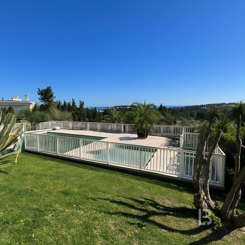 Appartement - 92 m² - 3 pièces