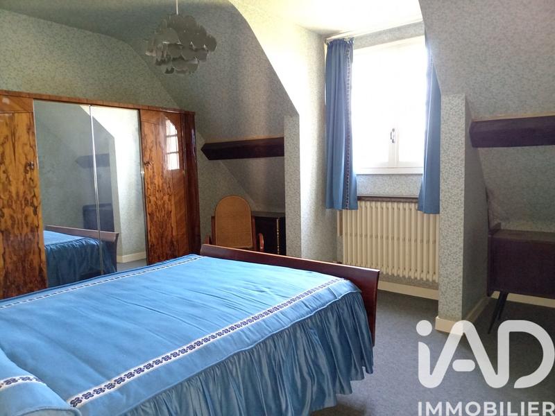 Maison - 232 m² - 10 pièces