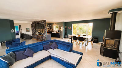 Maison - 170 m² - 7 pièces
