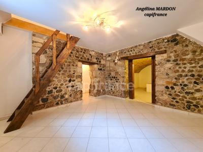 Appartement - 49 m² - 3 pièces