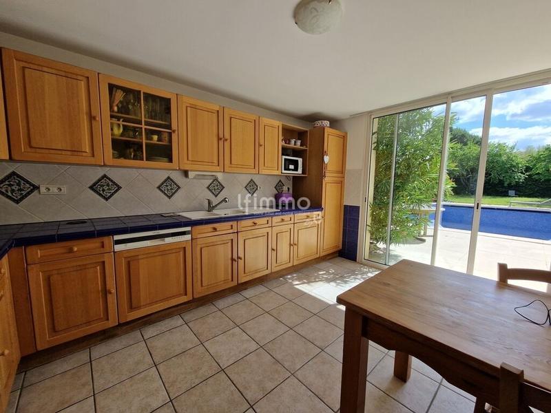 Maison - 194 m² - 6 pièces