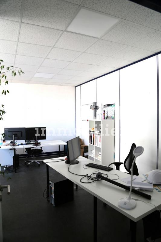 Bureau - 109 m² - 6 pièces