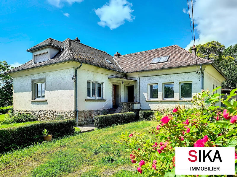 Maison - 198 m² - 8 pièces