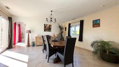 Maison - 207 m² - 5 pièces