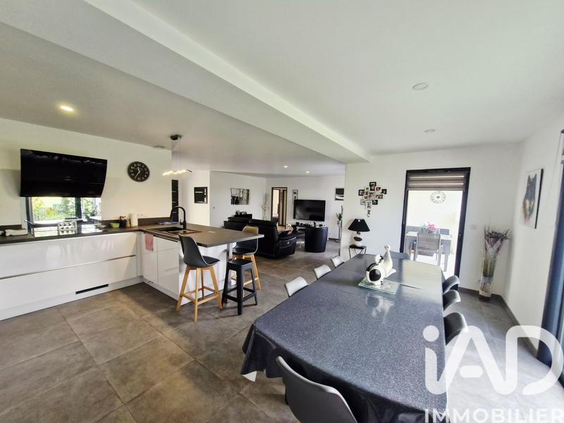 Maison - 123 m² - 4 pièces