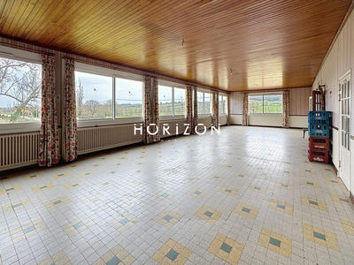 Maison ancienne - 240 m² - 10 pièces