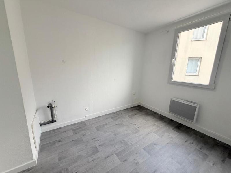 Studio - 15 m² - 1 pièce