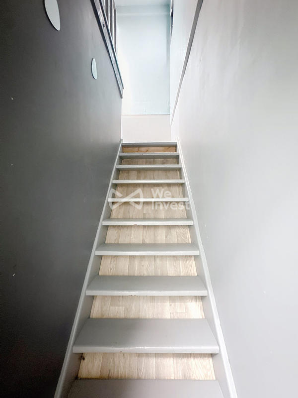 Maison - 370 m² - 7 pièces