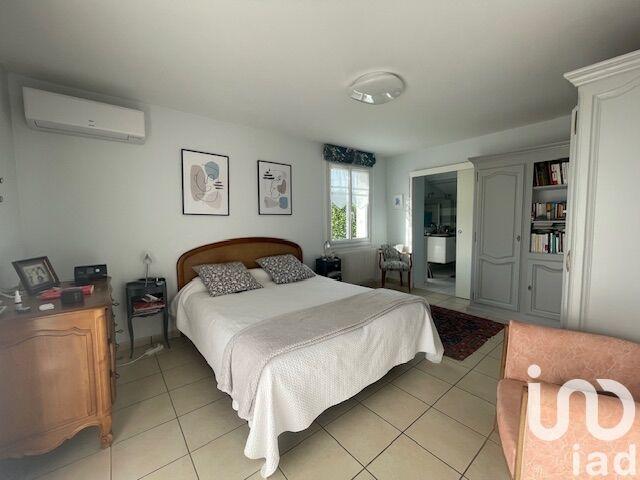 Maison - 200 m² - 5 pièces