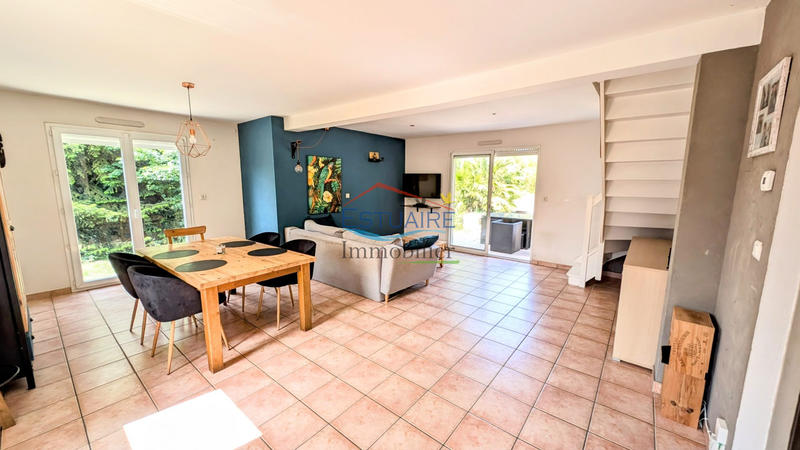 Maison traditionnelle - 110 m² - 5 pièces