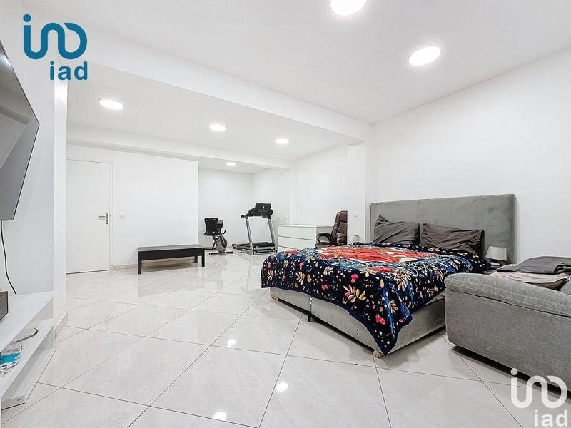 Maison - 350 m² - 11 pièces