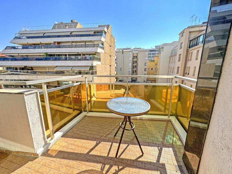 Studio - 35 m² - 1 pièce