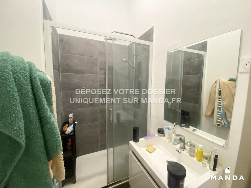 Chambre - 10 m² - 6 pièces