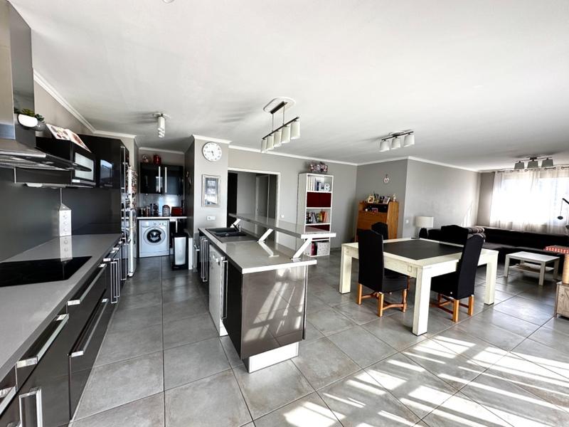 Appartement - 105 m² - 4 pièces