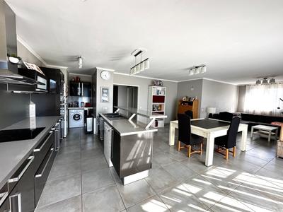 Appartement - 105 m² - 4 pièces