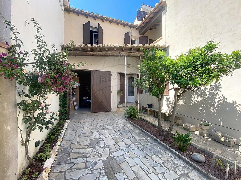 Maison - 185 m² - 6 pièces