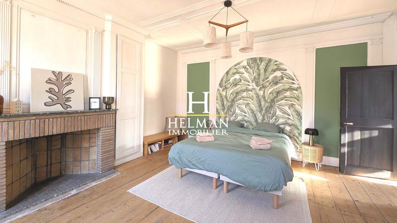 Maison - 226 m² - 7 pièces