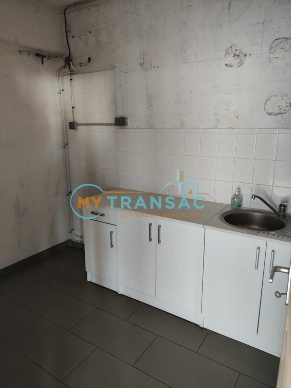 Local d'activités - 358 m²