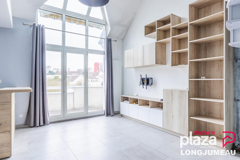 Appartement - 97 m² - 5 pièces